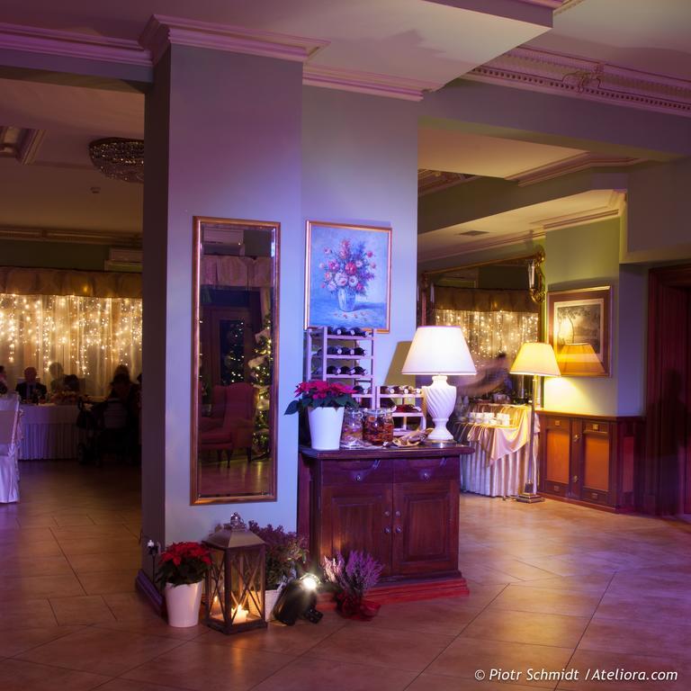 Hotel Sportwerk Tyniec Maly Exterior photo