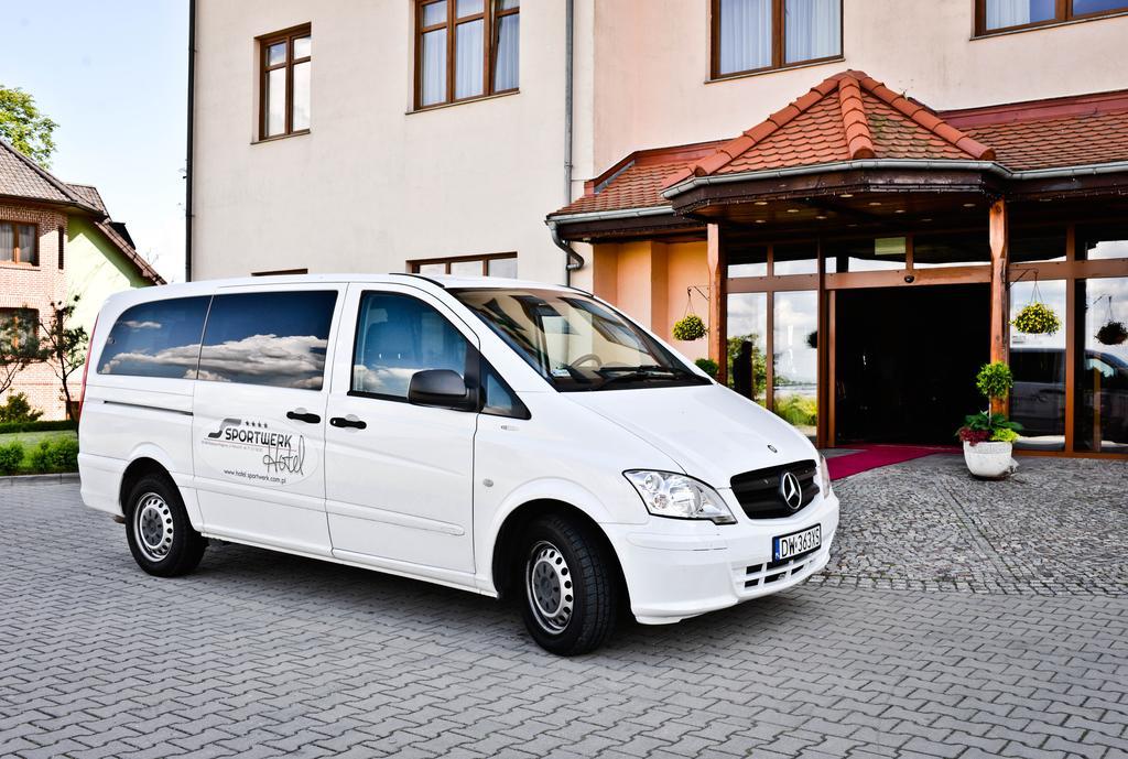 Hotel Sportwerk Tyniec Maly Exterior photo